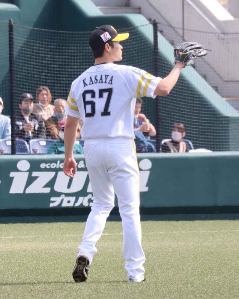 中日ドラゴンズ #２５ 石川 昂弥（いしかわ たかや）の使用ギア -2023-