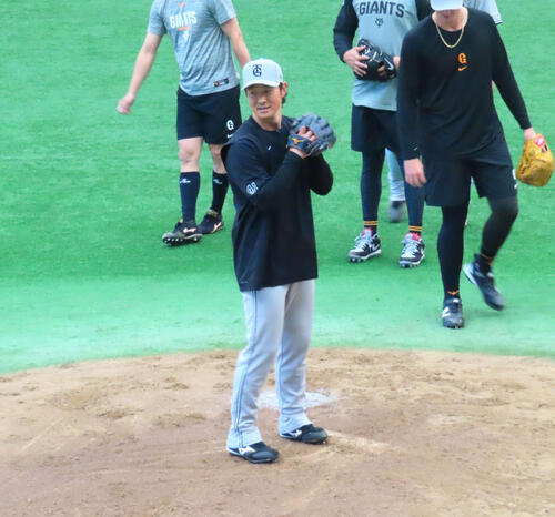 中川 皓太 スパイク ミズノ