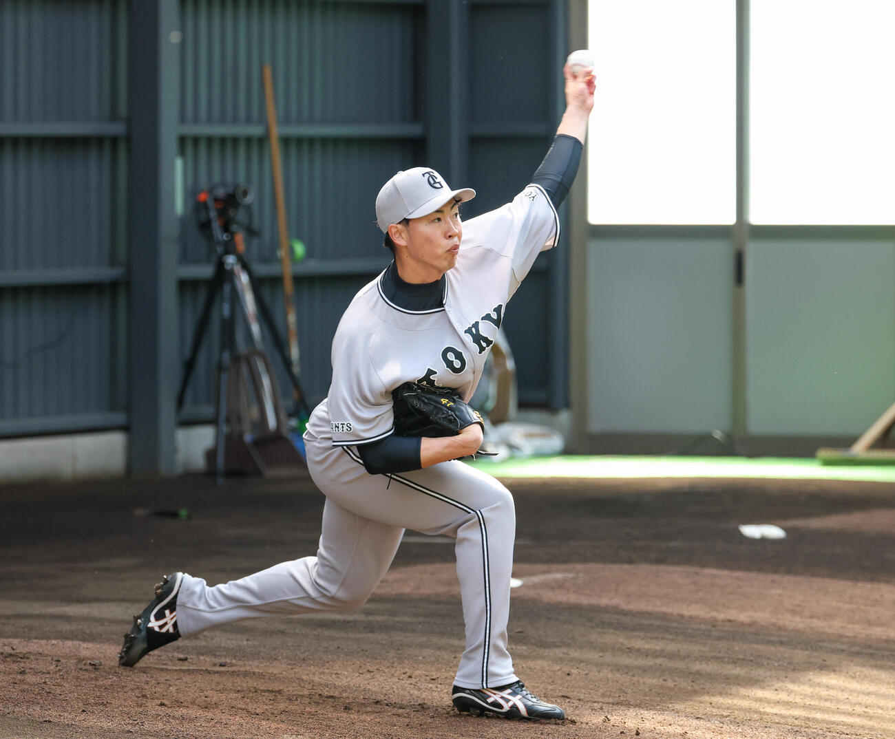 森田 駿哉 スパイク アシックス