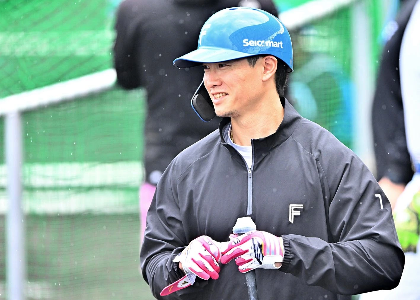 西川遥輝 アディダス バッティンググローブ